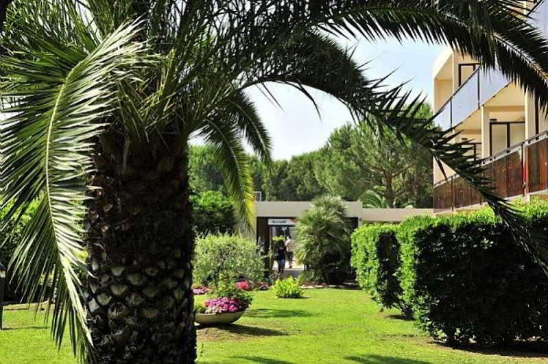 Résidence Pierre&Vacances Les Jardins Ombragés Mandelieu Exterior foto